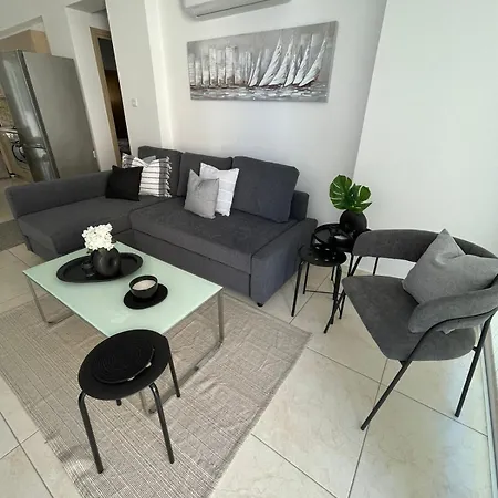 Novel Apartment Larnaca